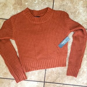 Lulu's cropped sweater